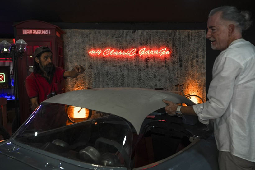 1954 model otomobile müthiş dokunuş! Yollara çıkmaya hazırlanıyor her detayı dikkat çekiyor - Resim: 6