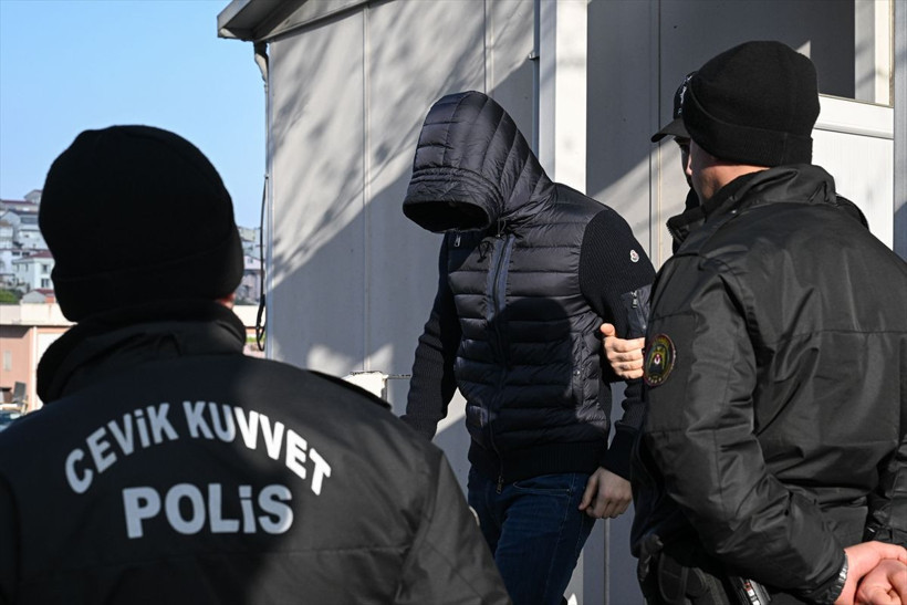 Gözaltındaki ünlüler mahkemeye sevk edildi! Savcılık 14 ünlüden 5'i için tutuklama talep etti - Resim: 5