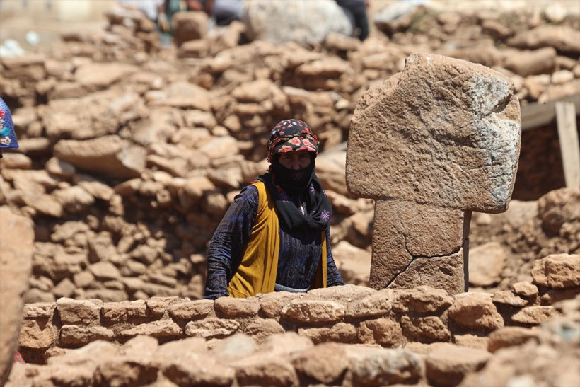 Göbeklitepe'ye benzeyen Karahantepe'de "Gizemli oda"ya giriliyor! Kazı başkanı heyecanlandırdı - Resim: 9