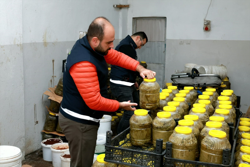 Vatandaşa yedirilmeden depoda yakalandı! Bursa'dan gelen görüntüler mide bulandırdı - Resim: 3