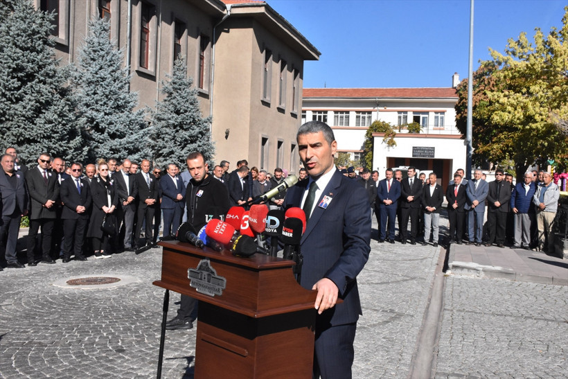 Vali Yardımcısı İhsan Ayrancı için tören düzenlendi! Afyonkarahisar Valisi Naci Aktaş: ''Kırgınım, kızgınım ama...'' - Resim: 3
