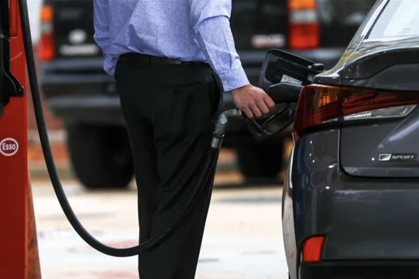 İndirim kısa sürdü! İlk kez böyle olacak benzine ve motorine zam geliyor, çifte zam hangi gün yansıyacak? - Resim: 4