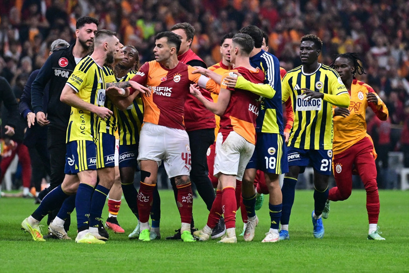 Derbide ortalık karışmıştı! Fenerbahçe'den kavgayla ilgili açıklama - Resim: 2