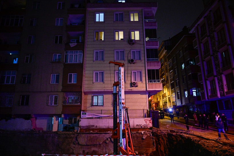 Bahçelievler'de 2 apartmanda gece yarısı büyük şok - Resim: 5