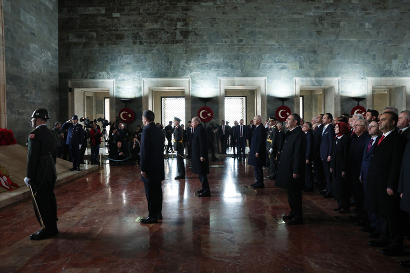 Cumhurbaşkanı Erdoğan Anıtkabir özel defterini imzaladı! Dikkat çeken Türkiye yüzyılı mesajı - Resim: 5