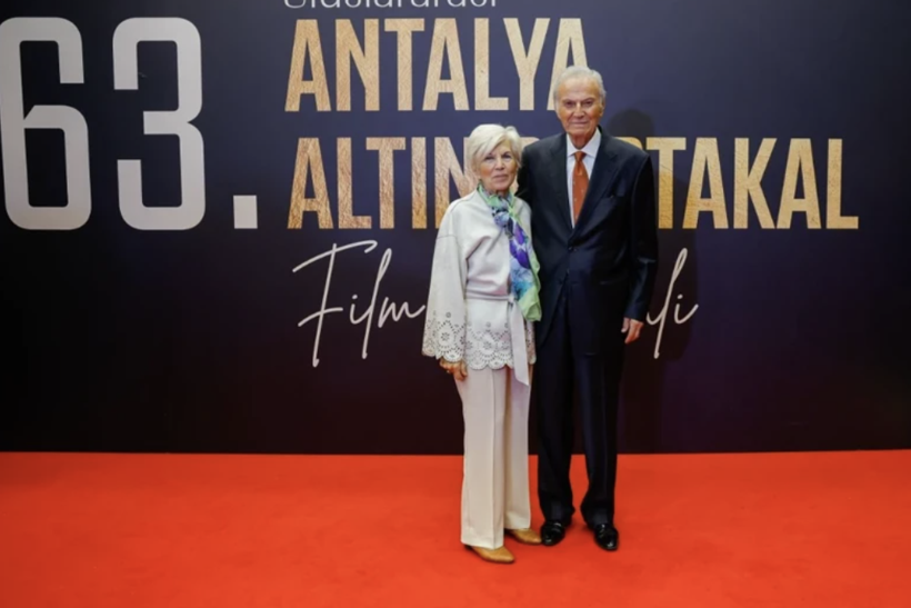 Yeşilçam'ın son kalesi Ediz Hun'dan yürek yakan açıklama! Bir dönem kapanıyor... - Resim: 3