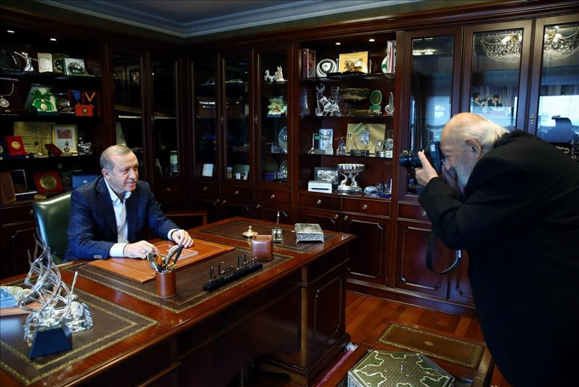 Ara Güler çekti Cumhurbaşkanı Erdoğan poz verdi - Resim: 2