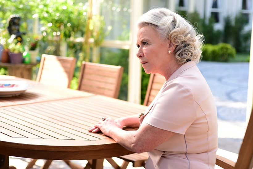 İstanbullu Gelin'de çok sert ama İpek Bilgin gerçek hayatta çok farklı - Resim: 4