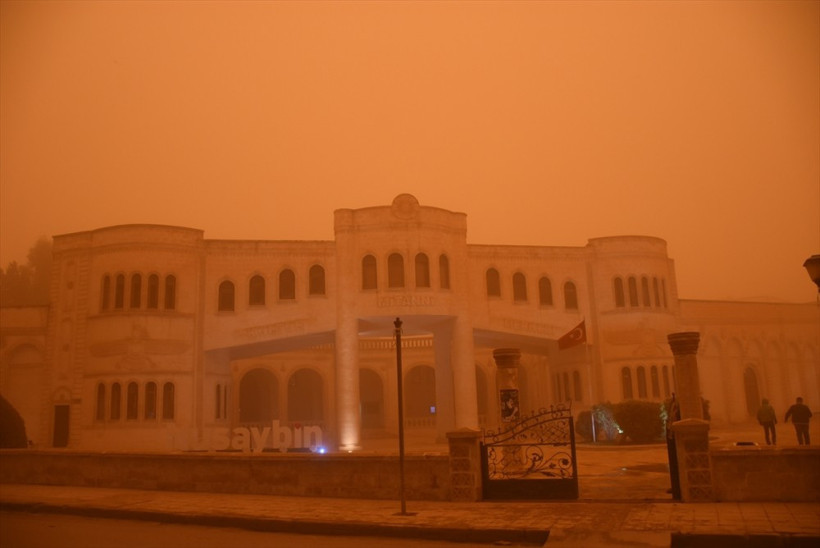 Kıyamet zannettiler! Mardin ve Diyarbakır'dan şok görüntü - Resim: 3