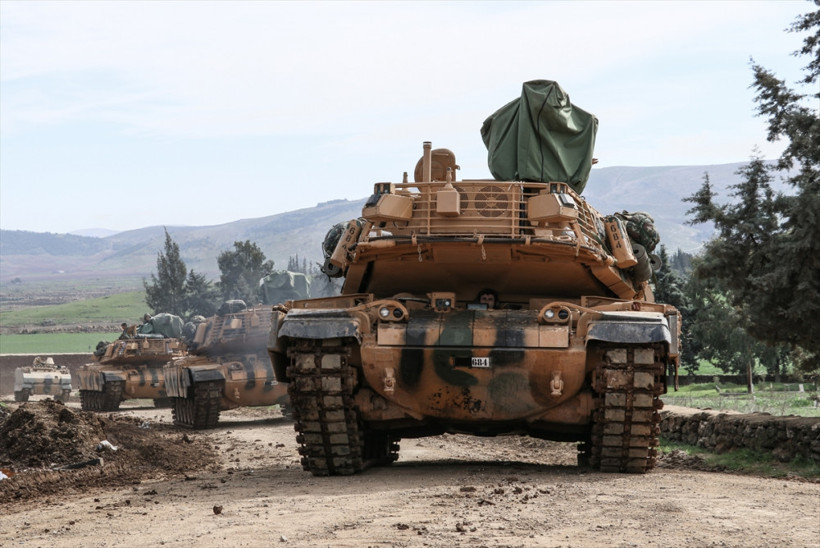 Tanklar yola çıktı! Beşar Esad Afrin'e girerse... - Resim: 1