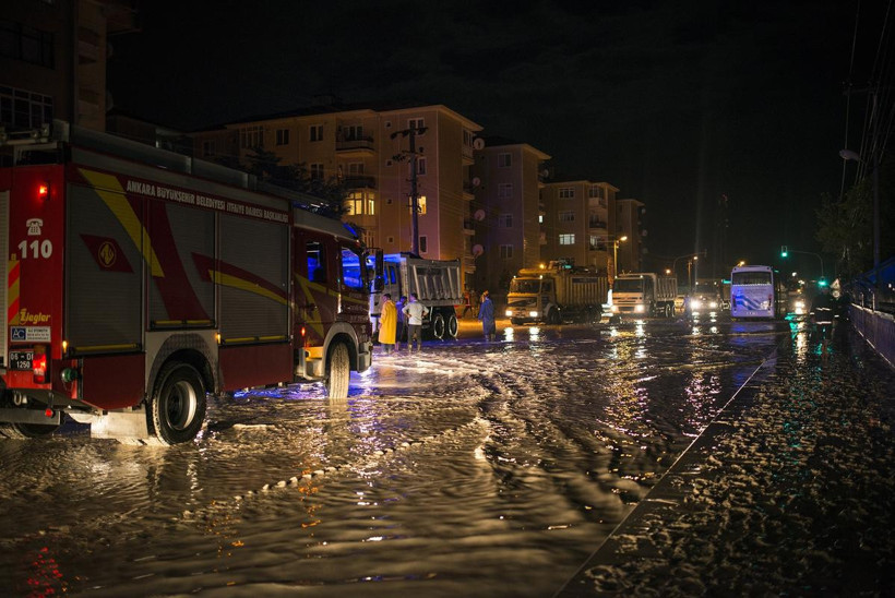 Ankara'da sel felaketi - Resim: 1