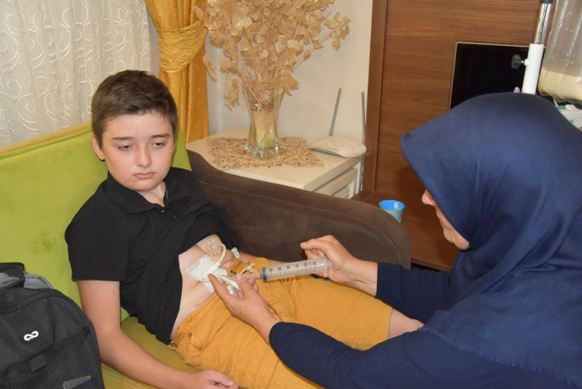 9 yılda 300 ameliyat geçirdi! Yeniden olması gerekiyor - Resim: 4