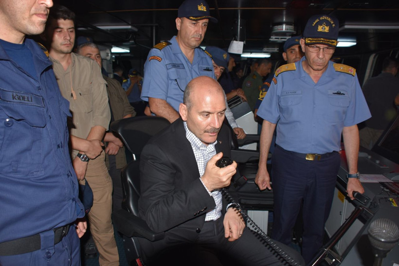 Bakan Soylu, TCS Dost Gemisiyle gece seyrine çıktı - Resim: 3