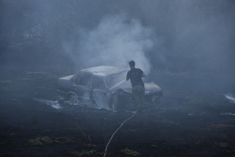 İzmir'de yediemin deposunda çıkan yangında araçlar kül oldu - Resim: 3