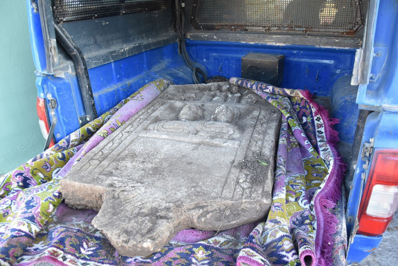 Kütahyalı çiftçi tarlasını sürerken pulluğuna takıldı yetkililer bölgeyi inceleme aldı - Resim: 2