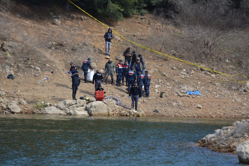 Manisa'da arama yapılan baraj göletinde bir vücut parçası daha bulundu - Resim: 4