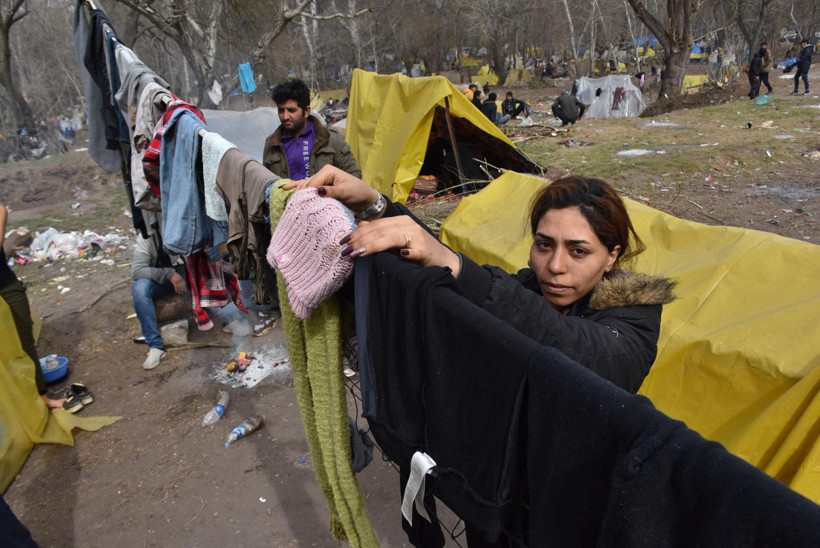 Sınırda bekleyen göçmenlerden haber var Avrupa hayali suya mı düşüyor? - Resim: 1