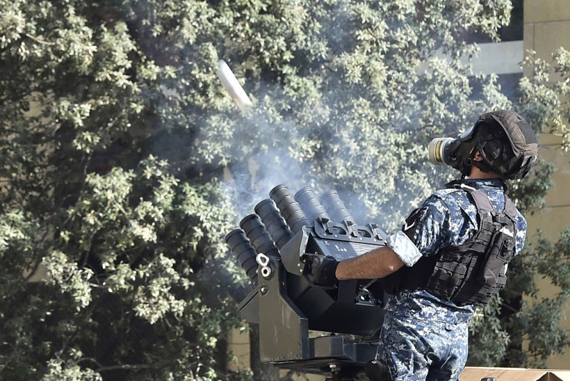 Beyrut'ta protestocular ile güvenlik güçleri arasında çatışma! - Resim: 3