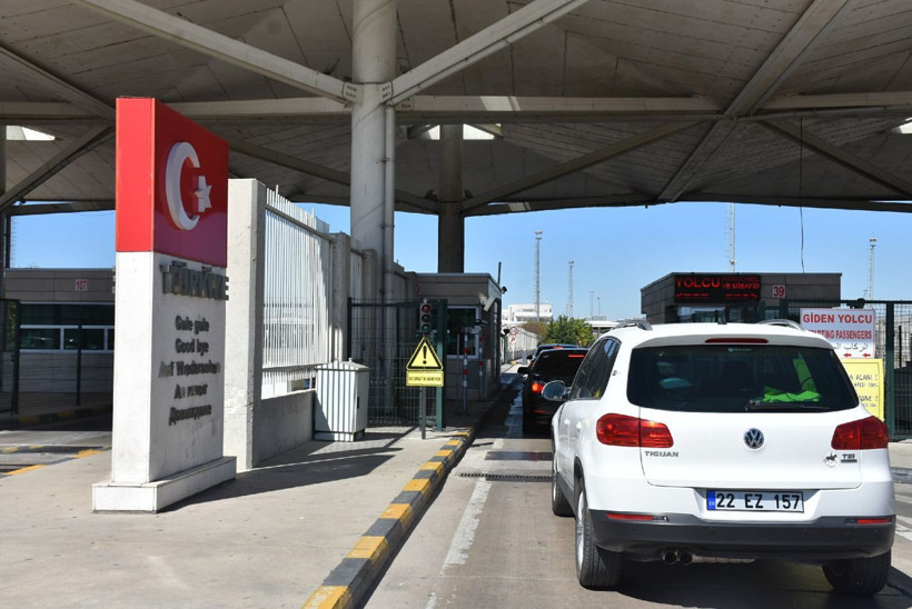 Bulgaristan karantinayı kaldırınca Kapıkule Sınır Kapısı'ndan girişler başladı - Resim: 4