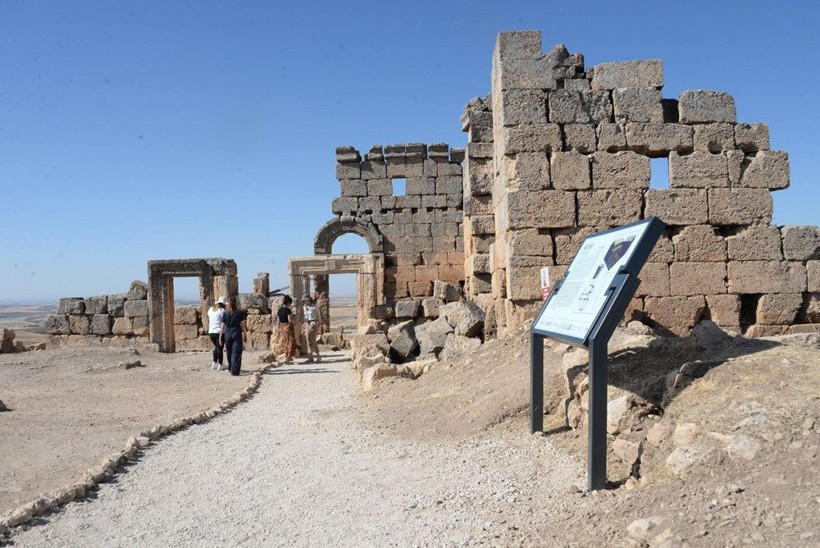 Diyarbakır'da ölüler şehri gün yüzüne çıkıyor! 3 kişilik mezarlar var - Resim: 2