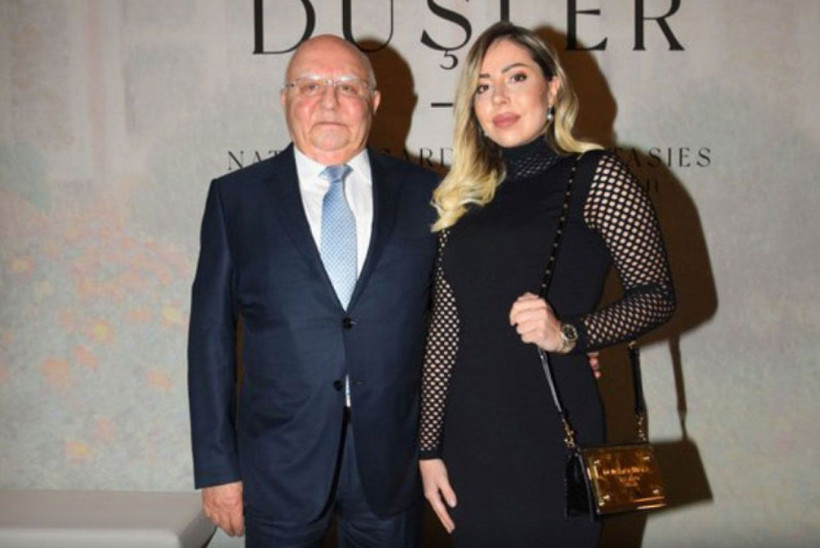 Arkas Holding'in sahibi Lucien Arkas kendisinden 42 yaş küçük Merve Sakallı ile evlendi - Resim: 1