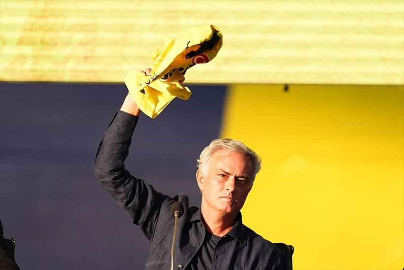 Fenerbahçe'de Jose Mourinho ilk transferini yaptı! Galatasaray'a büyük ters köşe... - Resim: 2