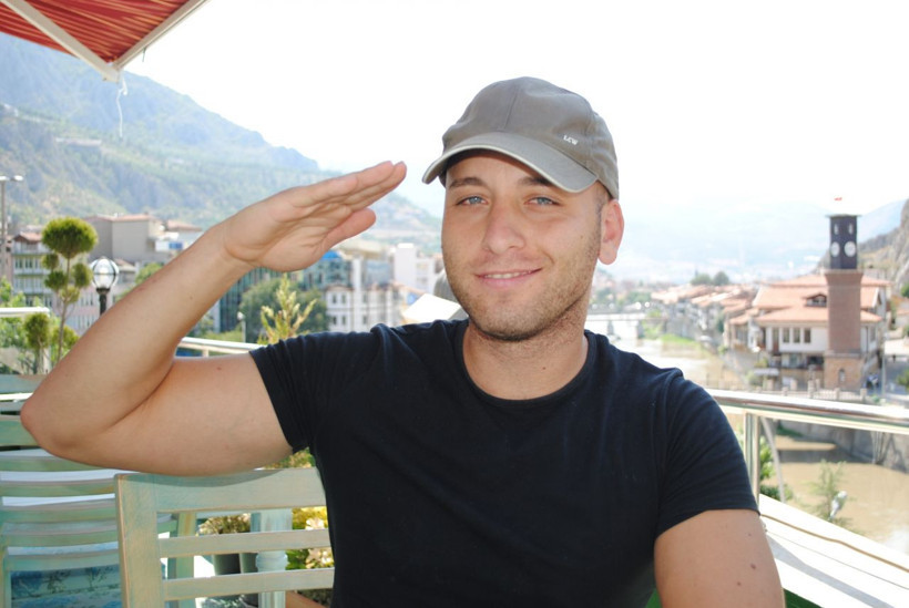 Survivor'ın ünlü yarışmacısı Taner yüzerek Kıbrıs'a kaçtı! - Resim: 3