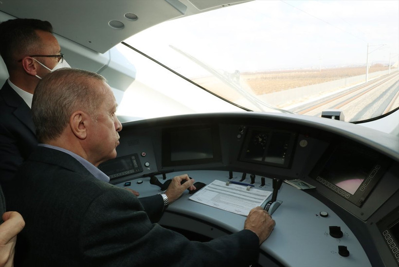 Cumhurbaşkanı Erdoğan Karaman Konya hızlı treni vatman koltuğunda: Bir müjde daha verdi - Resim: 3