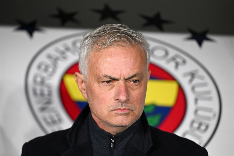 Fenerbahçe'de Mourinho'dan şok karar! Yeni transfer imzası kurumadan gidiyor - Resim: 2