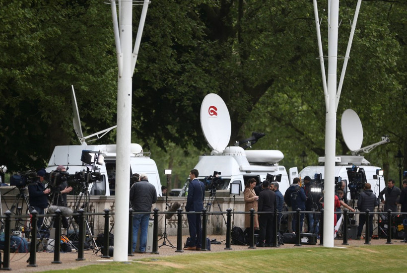 İngiltere kraliçesi öldü mü ülkede acil durum alarmı - Resim: 4