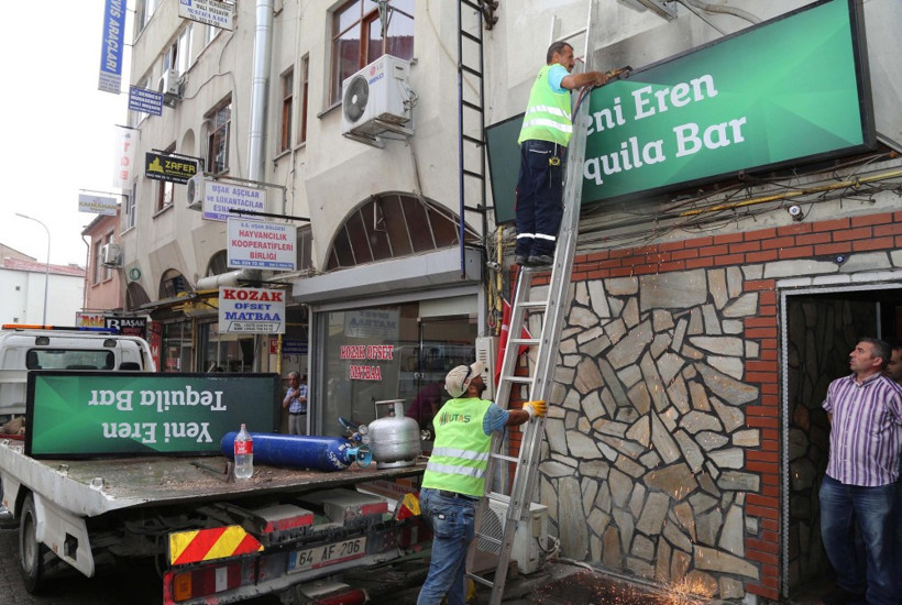 Uşak'ta 'alkol mahallesi!' kuruldu - Resim: 1