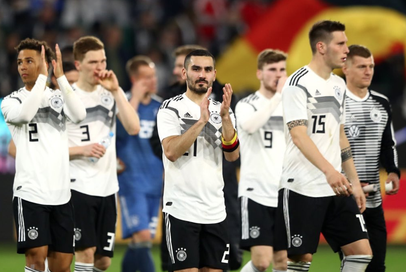 Mesut Özil'den sonra bir Türk'e daha saldırı - Resim: 3