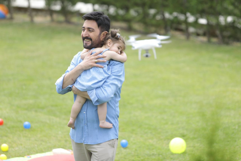 Sevilen şarkıcı Ferman Toprak klibinde bakın kimi oynattı - Resim: 2