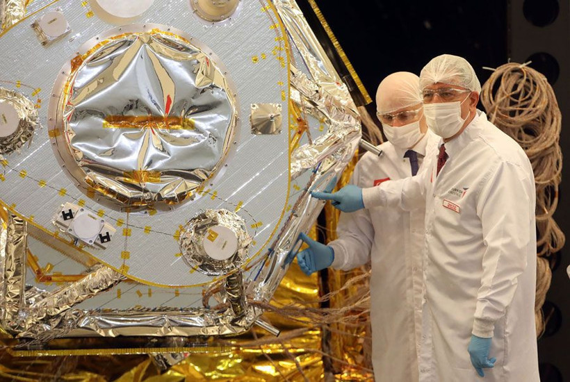 Türkiye'nin ilk yerli ve milli gözlem uydusu İmece'nin son montajı yapıldı - Resim: 2