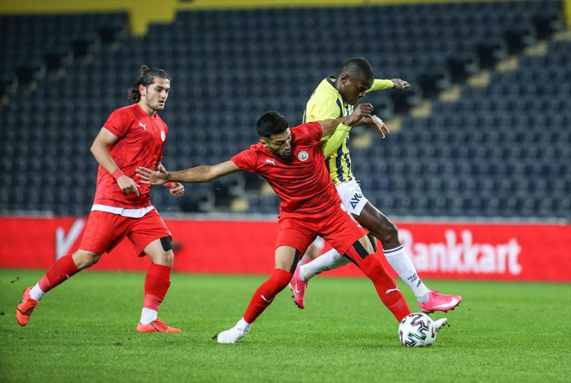 Sivas Belediyespor'u farklı geçen Fenerbahçe kupada üst tura çıktı - Resim: 2