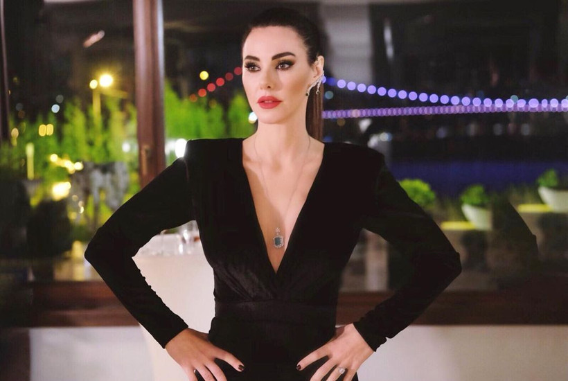 Memurlar kapısına dayandı! Sol Yanım'ın yıldızı Defne Samyeli hayatının şokunu yaşadı - Resim: 2