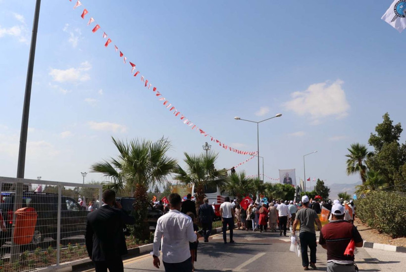 Cumhurbaşkanı Erdoğan Kıbrıs'ta coşkuyla karşılandı - Resim: 3