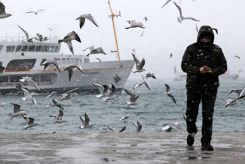 Kar geri döndü İstanbul beyazlara büründü - Resim: 2