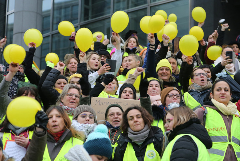 Bu sefer 'Kadın sarı yelekliler' sokağa çıktı - Resim: 4