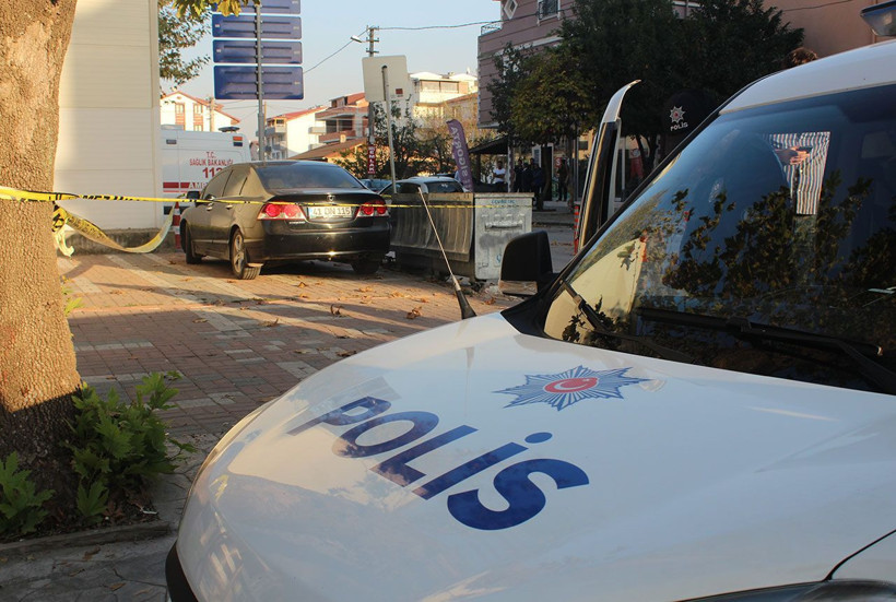 Kocaeli'de silahlı saldırıya uğrayan şahıs hastaneye ulaştı - Resim: 4