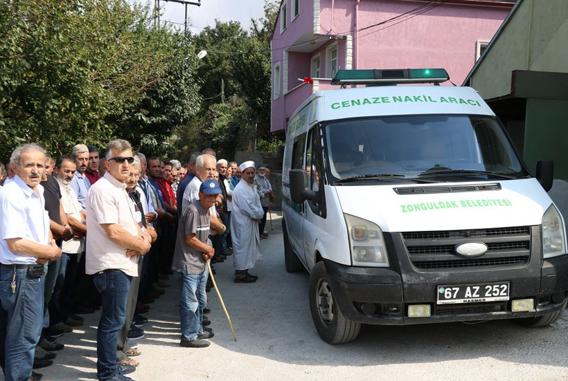 Zonguldak'ta komşusunu öldürdüğü iddiasıyla gözaltına alınan zanlı tutuklandı - Resim: 4