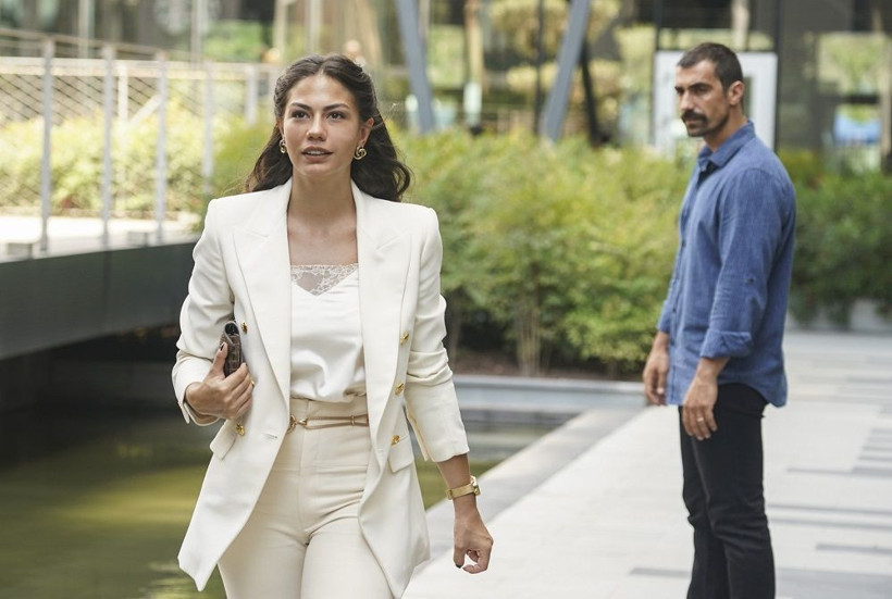 TV8 Doğduğun Ev Kaderindir'e sürpriz bir transfer daha! Oyunculuğu bırakıp pazarcı olmuştu - Resim: 2