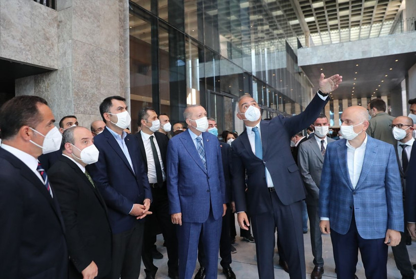 Cumhurbaşkanı Recep Tayyip Erdoğan, AKM ve Rami Kışlası'nda incelemelerde bulundu - Resim: 3