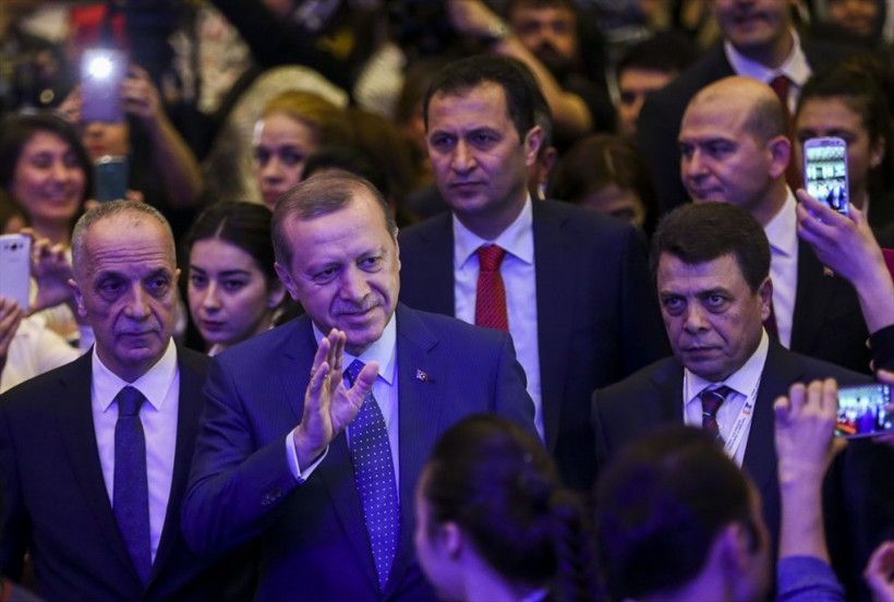 Erdoğan'a aldırmadan oyun oynadılar! - Resim: 3