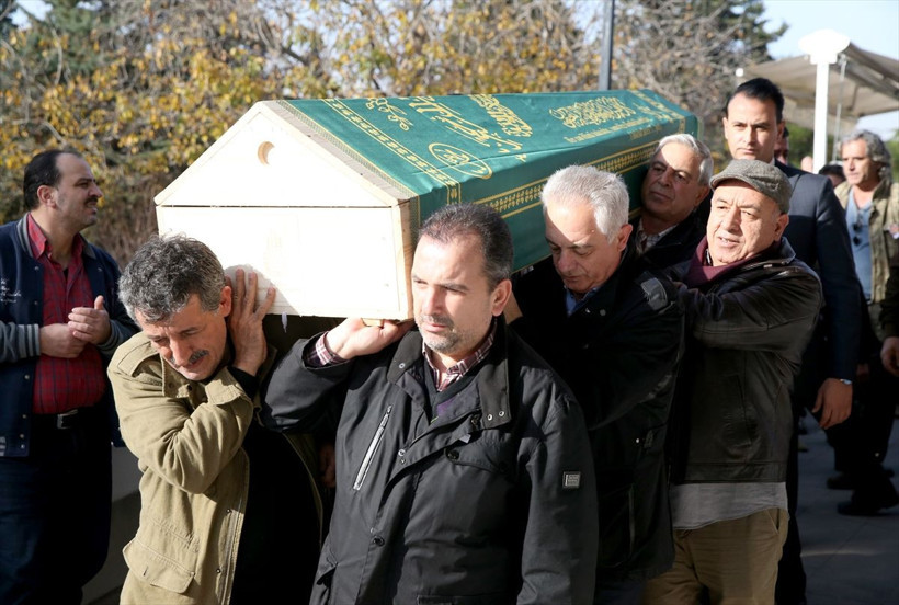 Tunç Başaran son yolculuğuna uğurlandı gerçek ölüm nedenini abisi açıkladı - Resim: 4