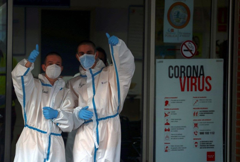 İspanya ve İtalya koronavirüse rağmen geri dönüyor - Resim: 1