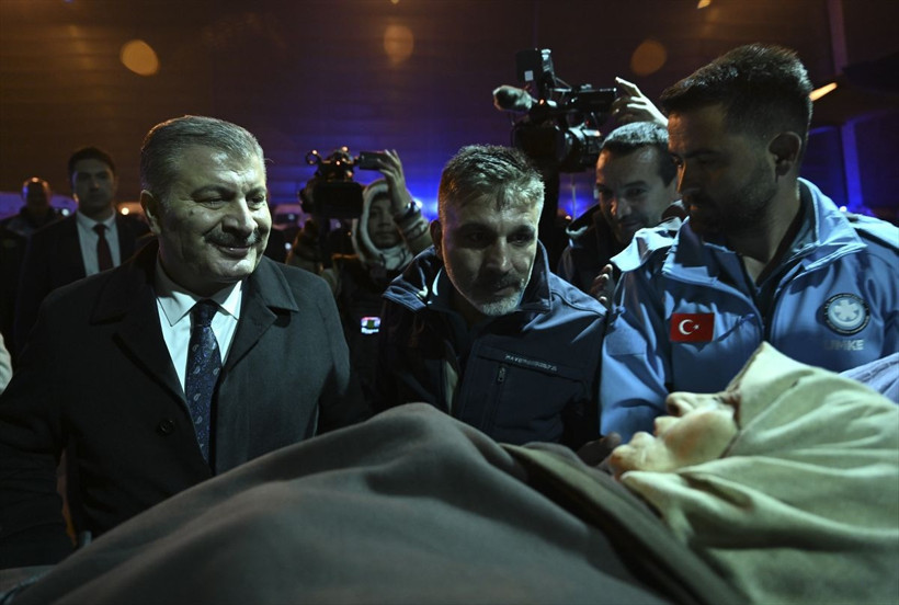 Gazzeli 27 kanser hastası Türkiye'ye getirildi! Sağlık Bakanı Koca: Küvözdeki bebekleri de getirebiliriz - Resim: 2