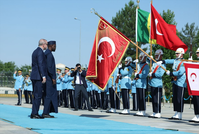 Cumhurbaşkanı Erdoğan, Senegal Başbakanı Sonko'yu resmi törenle karşıladı - Resim: 4