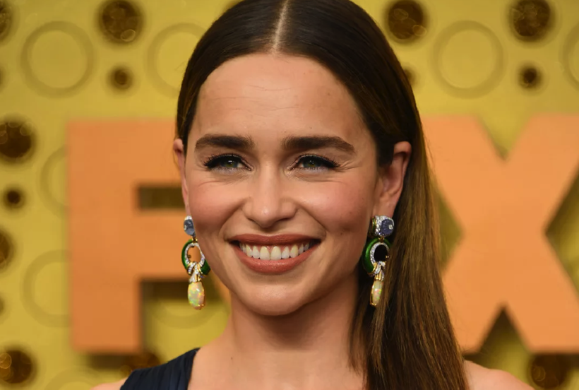 Üç farklı kişiyle cinsel ilişki sahnesi pahalıya patladı! Dünyaca ünlü oyuncunun kaburgası kırıldı - Resim: 4