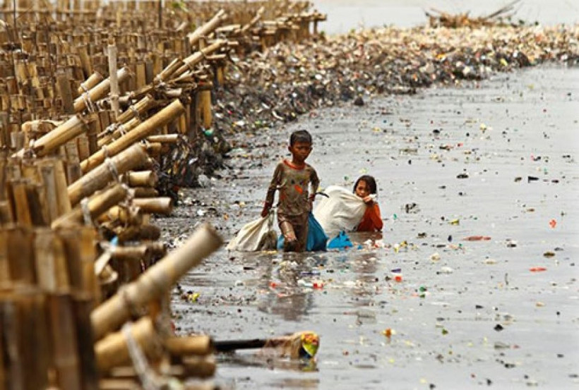 Bu kareye iyi bakın! Burada yaşayan çocuklar sadece... - Resim: 1